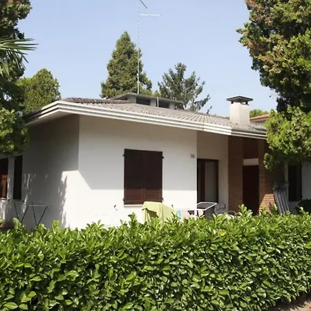 公寓 Lovely Just 500m From The Sea