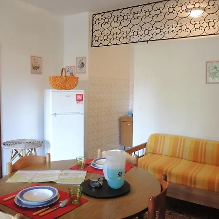 Lovely Just 500m From The Sea